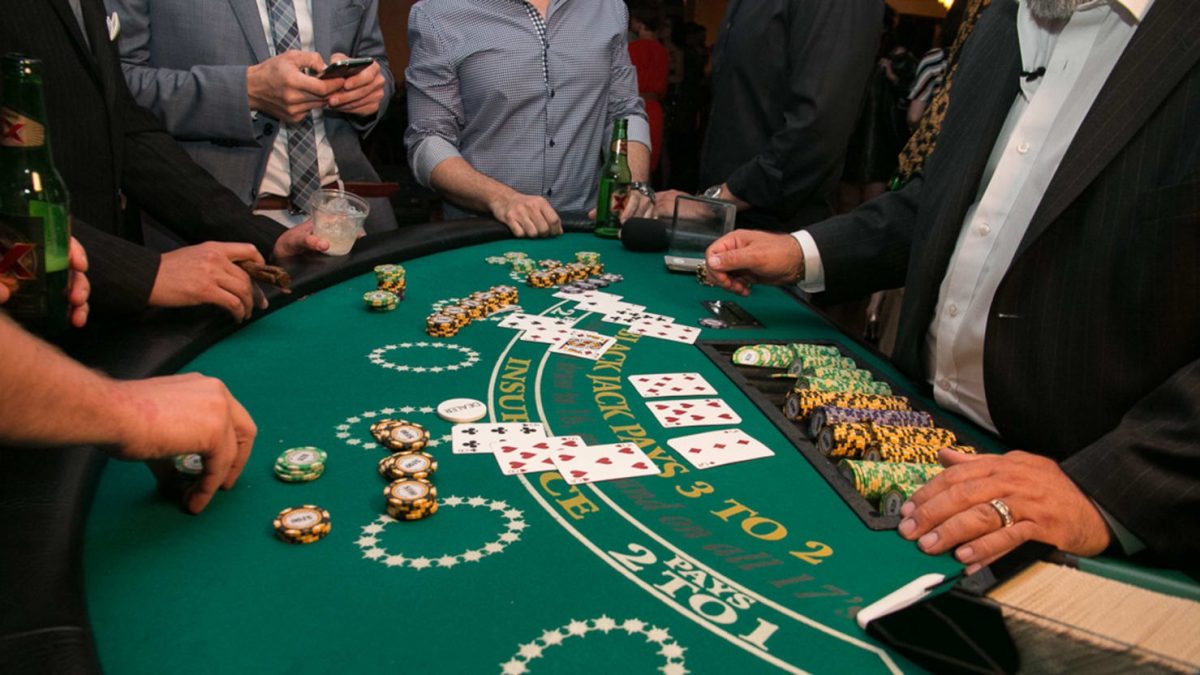 Decide the Better Variant & Play Free Blackjack Online –