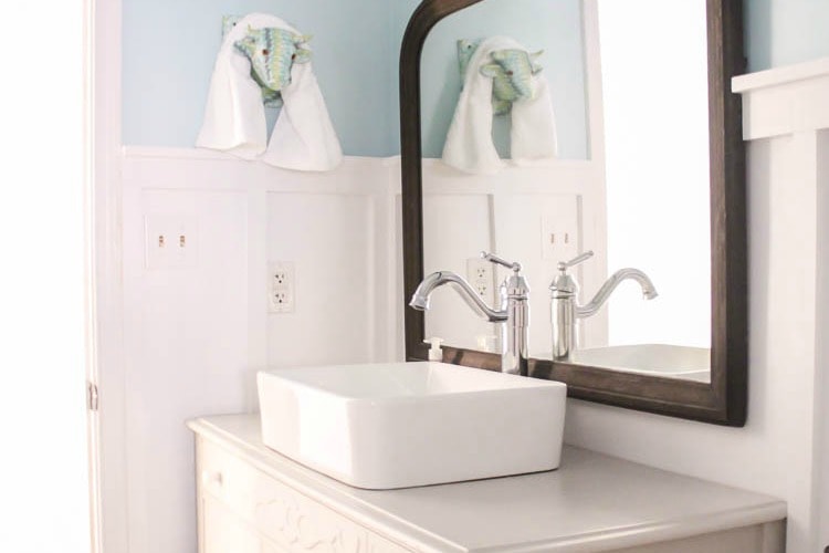 Save Time, Money & Effort With Discounted Bathroom Mirrors