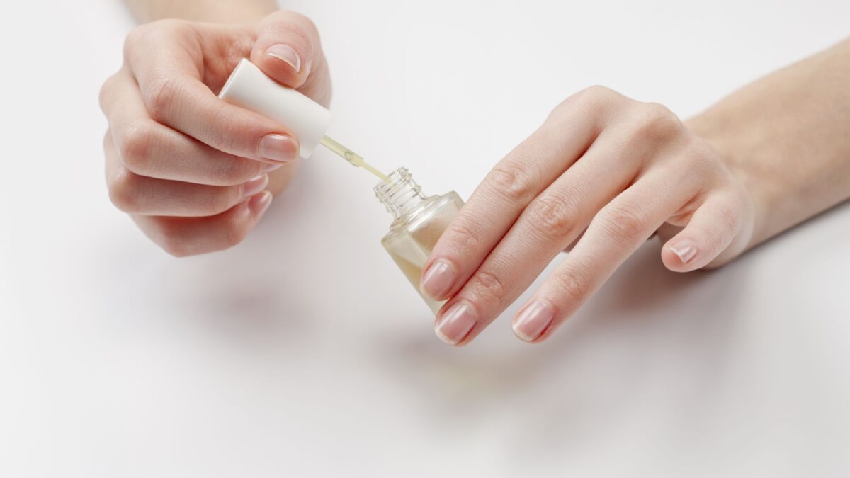 Nail Polish Solutions in The Great Variety