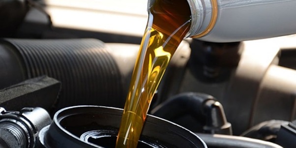 Indications that Your Car Engine Needs an Oil Change