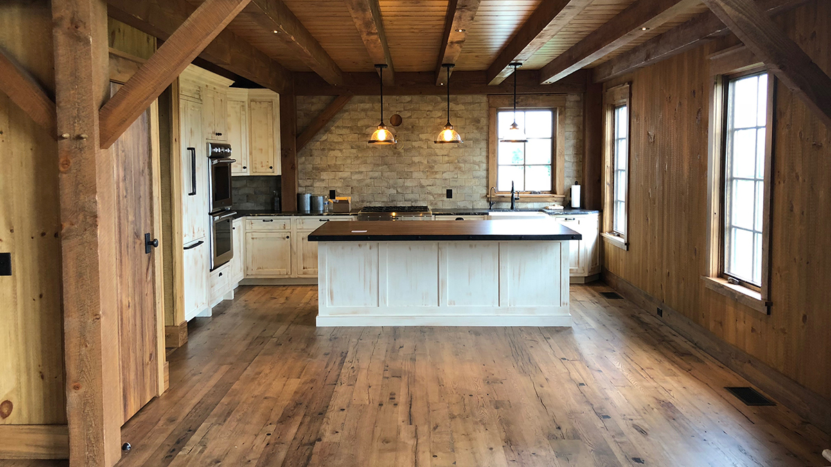 How to Get Best Deal on Choosing Reclaimed Wood Online