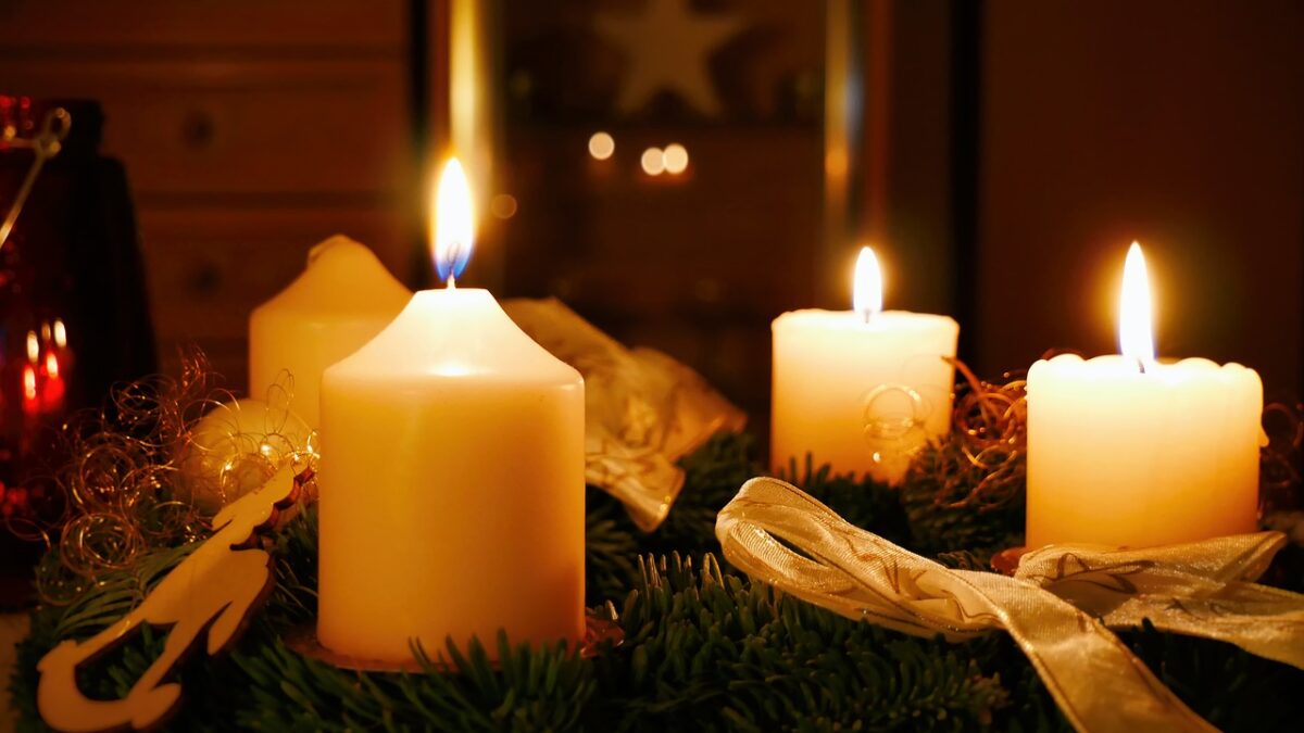 How To Celebrate the Holidays While Remembering Our Dearly Departed