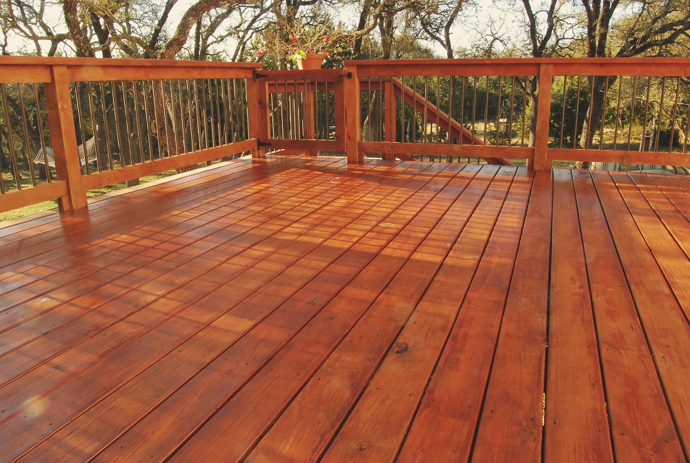 What Are the Benefits of Deck Staining and Sealer?