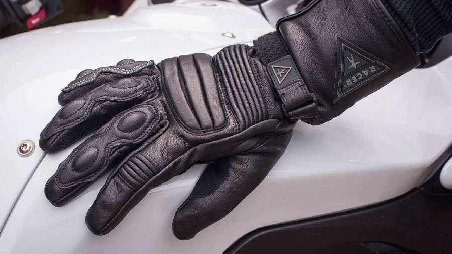 What to Consider When Buying motorcycle gloves