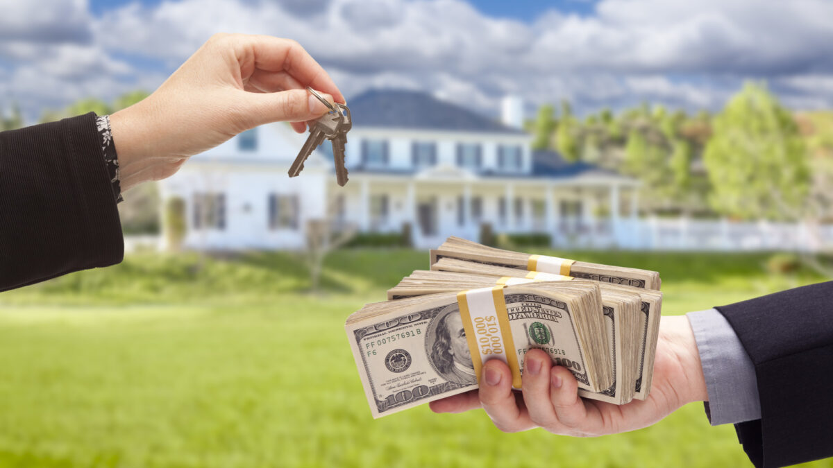 3 Reasons Why You Should Sell Your House for Cash