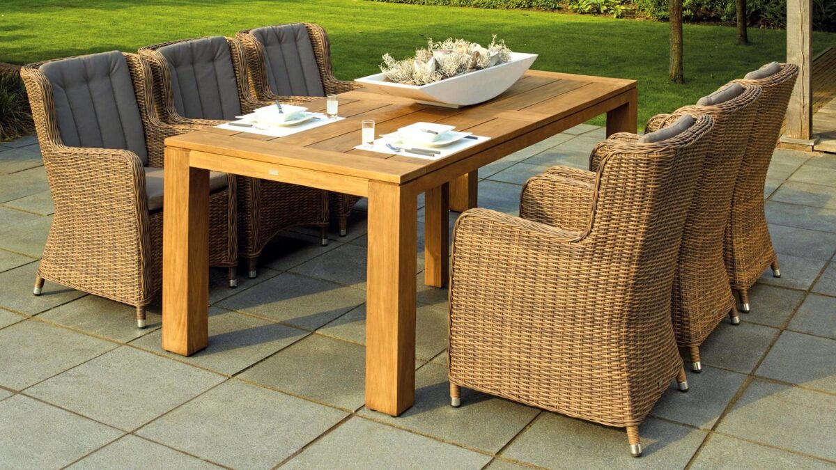 4 Tips for the Ultimate Outdoor Entertainment Area