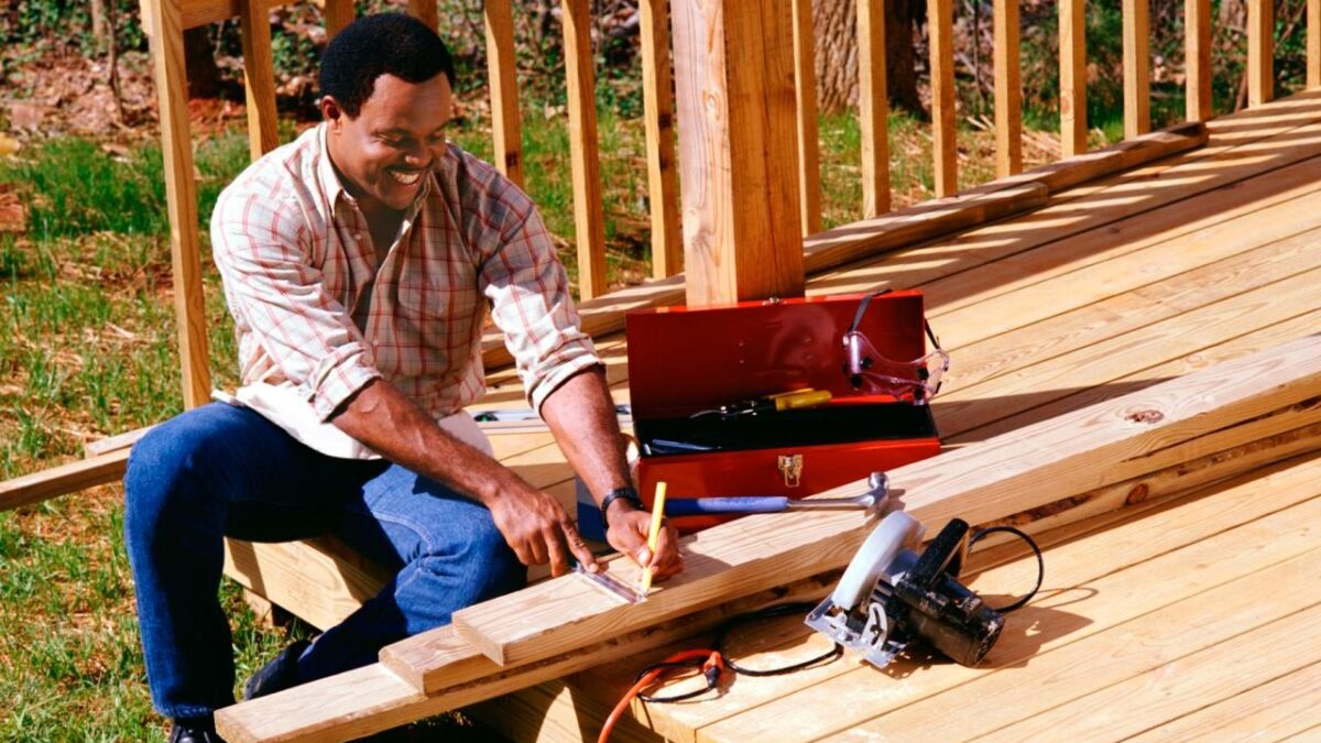 Important Tips for Hiring the Best Deck Builders