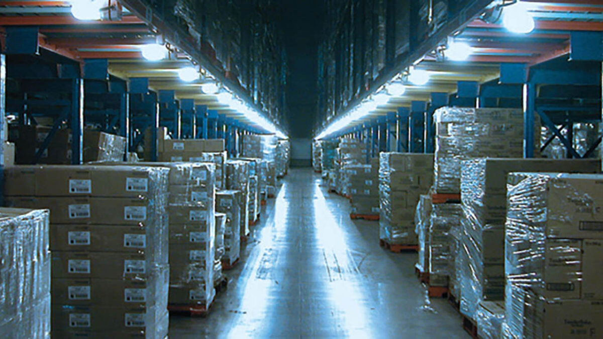 How to Use Technology to Streamline Logistics Management in Your Warehouse