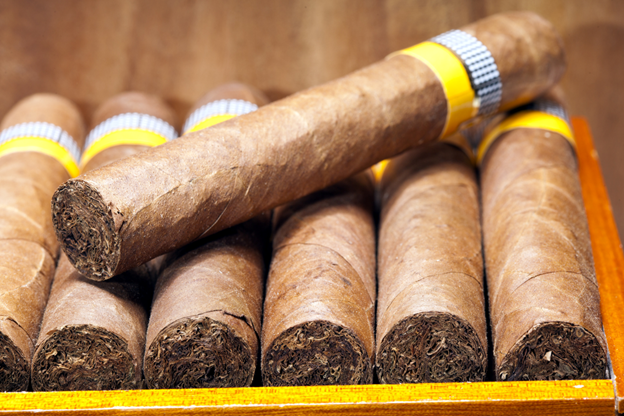 A Quick Guide to Common Cigar Shapes