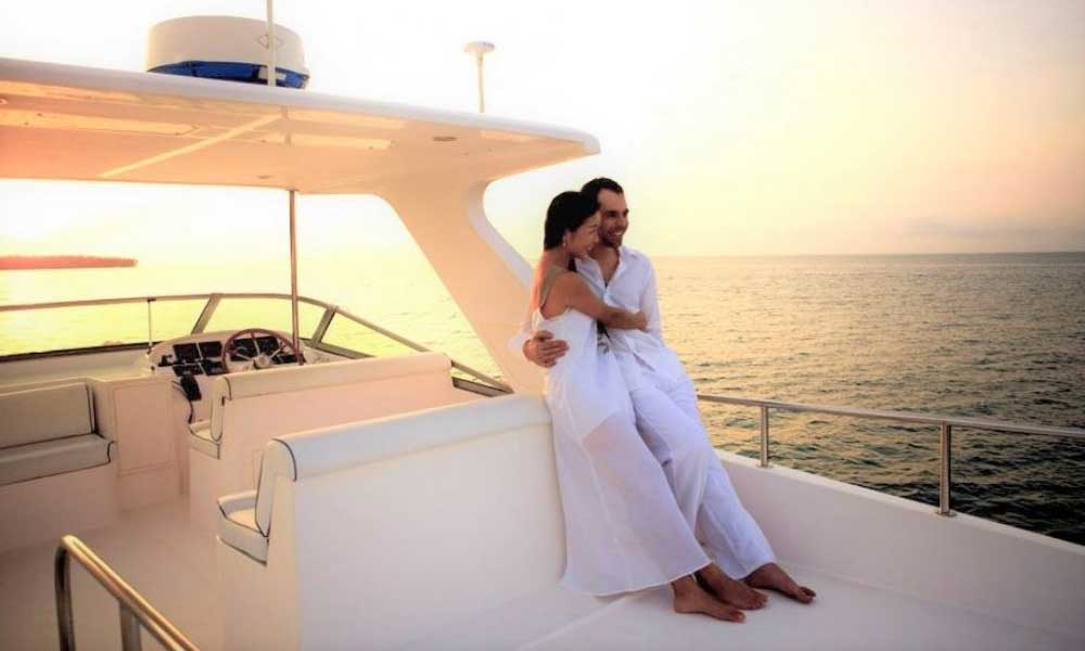 Wedding Boat: What are the advantages of a “sea wedding” in Barcelona?