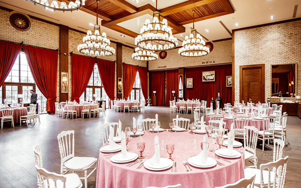 This image has an empty alt attribute; its file name is Your-Complete-Guide-to-Planning-a-Memorable-Dinner-Dance-Event.png